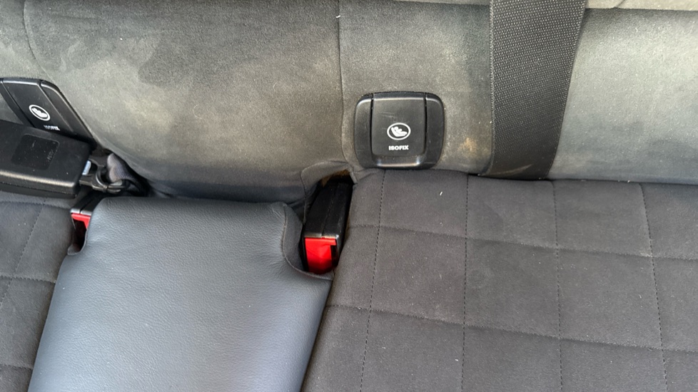 MINI Hatchback 2.0 Cooper S Sport II 5dr Auto Petrol Hatchback - Image 17