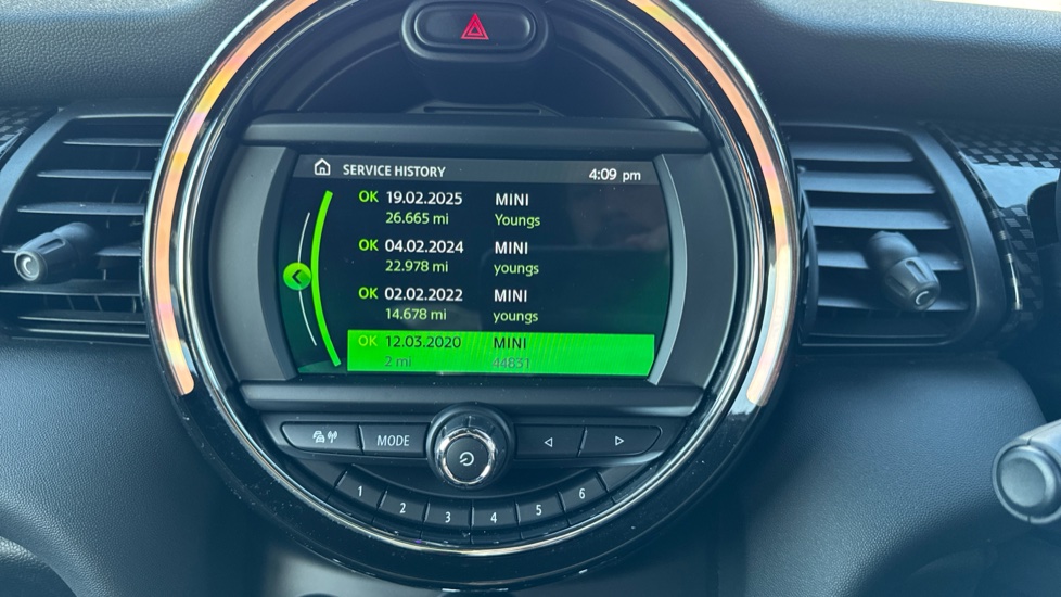 MINI Hatchback 2.0 Cooper S Sport II 5dr Auto Petrol Hatchback - Image 23