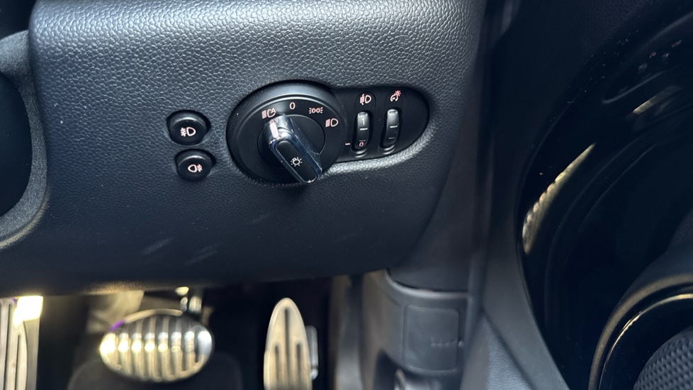 MINI Hatchback 2.0 Cooper S Sport II 5dr Auto Petrol Hatchback - Image 28