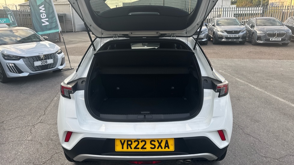 Vauxhall Mokka 1.2 Turbo Ultimate Nav 5dr Auto Petrol Hatchback - Image 4