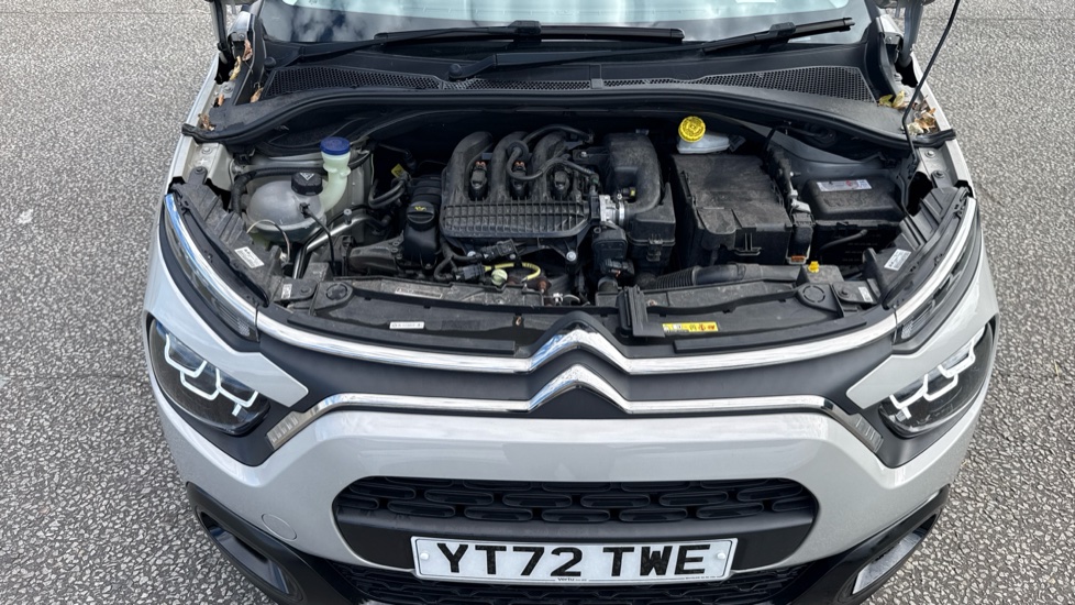 Citroen C3 1.2 PureTech Shine Plus 5dr Petrol Hatchback - Image 8