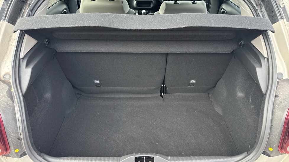 Citroen C3 1.2 PureTech Shine Plus 5dr Petrol Hatchback - Image 12