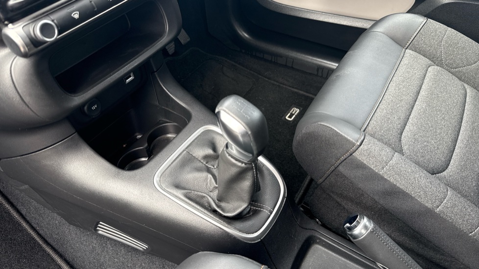 Citroen C3 1.2 PureTech Shine Plus 5dr Petrol Hatchback - Image 13