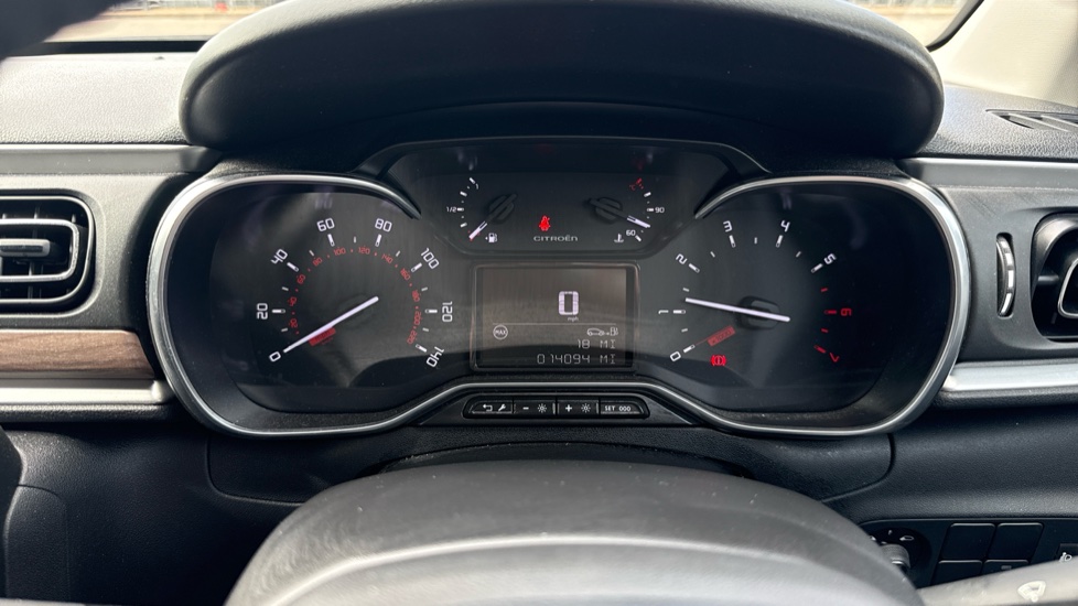 Citroen C3 1.2 PureTech Shine Plus 5dr Petrol Hatchback - Image 18