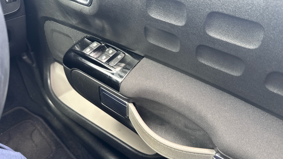 Citroen C3 1.2 PureTech Shine Plus 5dr Petrol Hatchback - Image 39