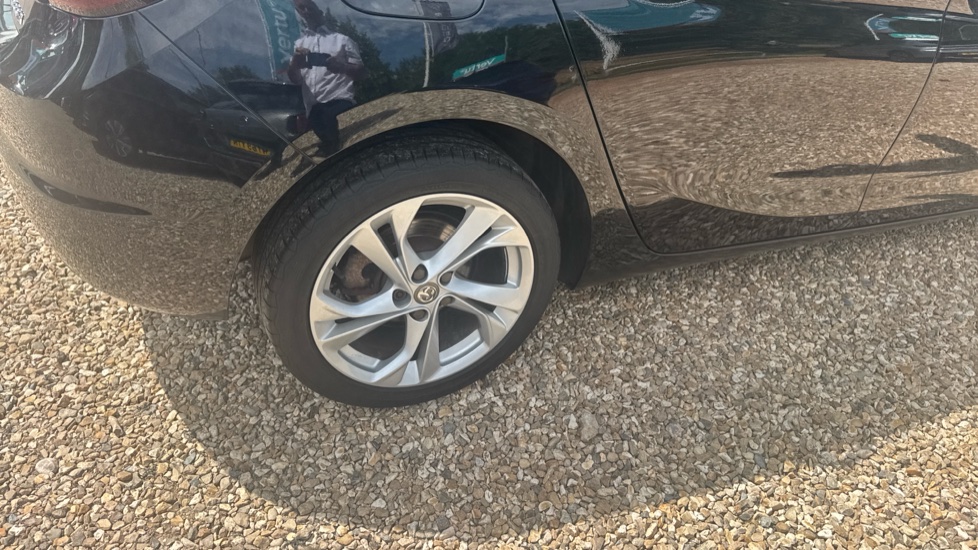 Vauxhall Astra 1.0T 12V ecoFLEX SRi 5dr Petrol Hatchback - Image 37