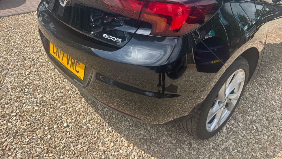 Vauxhall Astra 1.0T 12V ecoFLEX SRi 5dr Petrol Hatchback - Image 38