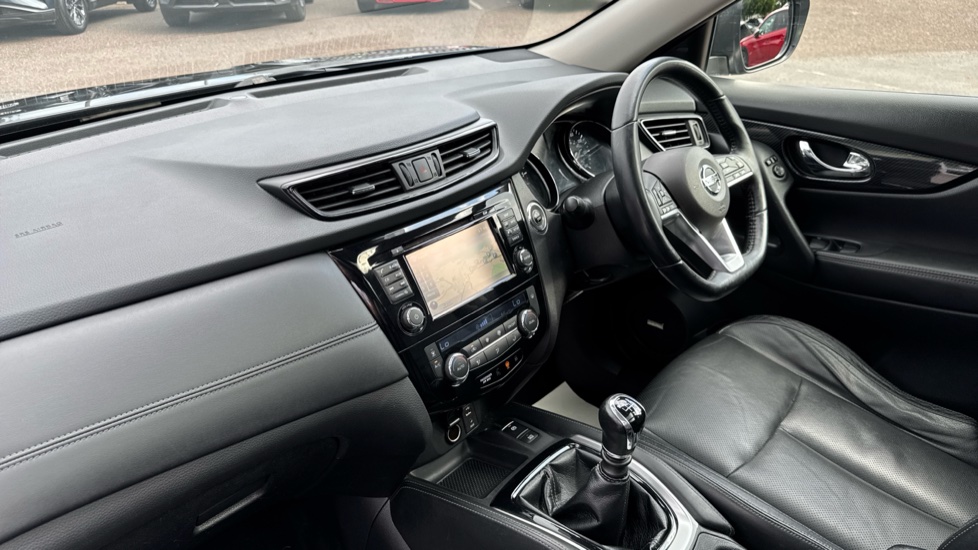 Nissan X-Trail 1.6 dCi Tekna 5dr Diesel Station Wagon - Image 9