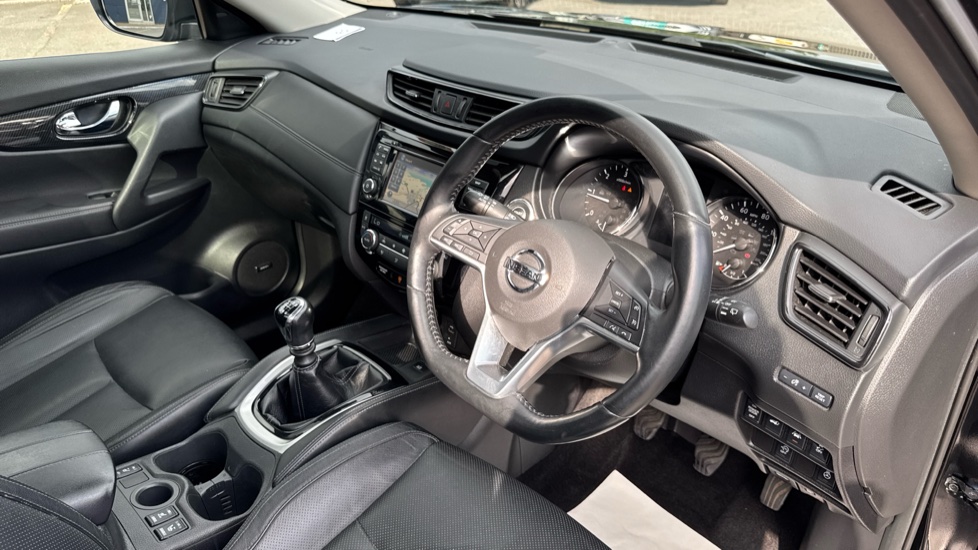 Nissan X-Trail 1.6 dCi Tekna 5dr Diesel Station Wagon - Image 11