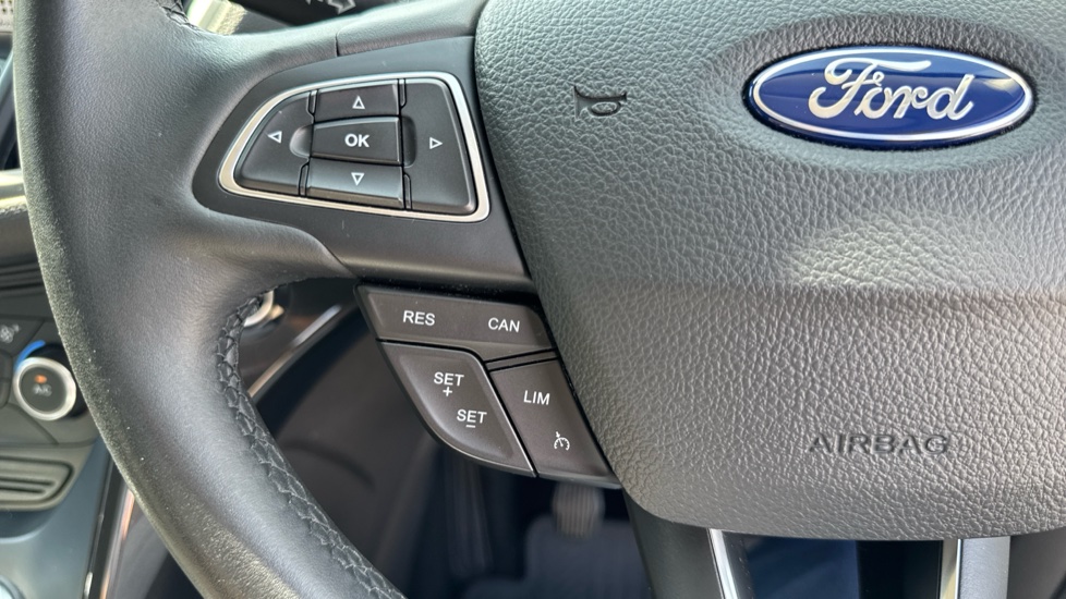 Ford Kuga 1.5 TDCi Titanium Edition 5dr 2WD Diesel Estate - Image 27