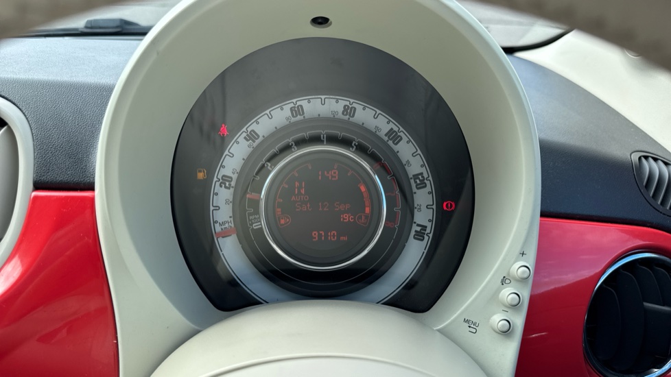 Fiat 500 0.9 TwinAir Lounge 3dr Dualogic Petrol Hatchback - Image 18