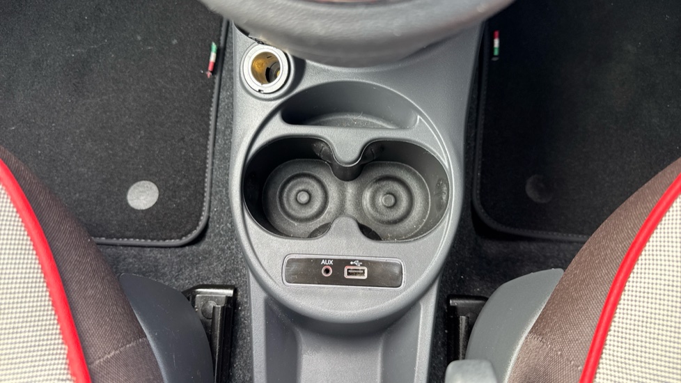 Fiat 500 0.9 TwinAir Lounge 3dr Dualogic Petrol Hatchback - Image 26