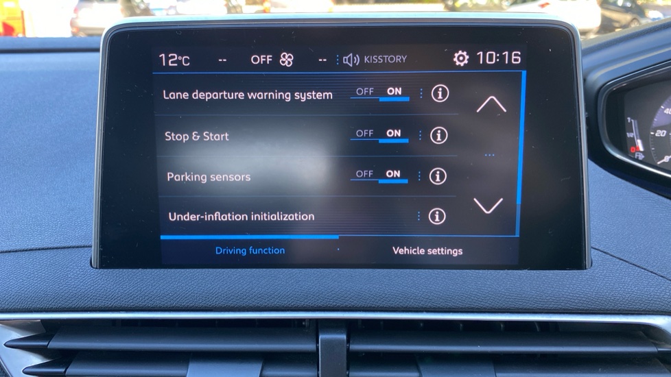 Peugeot 3008 1.2 PureTech Active 5dr Petrol Estate - Image 33