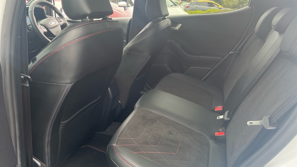 Ford Fiesta 1.0 EcoBoost Hybrid mHEV 125 ST-Line X Edition 5dr Petrol Hatchback - Image 16