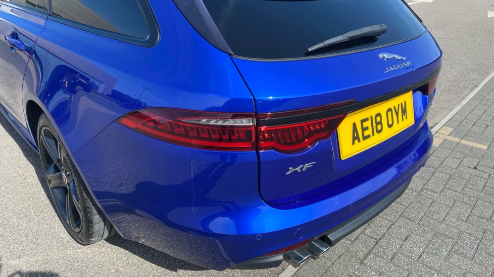Jaguar XF 2.0d [180] R-Sport 5dr Auto Diesel Estate - Image 19