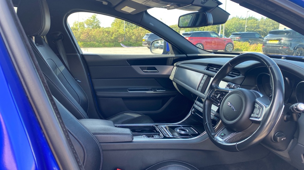 Jaguar XF 2.0d [180] R-Sport 5dr Auto Diesel Estate - Image 41