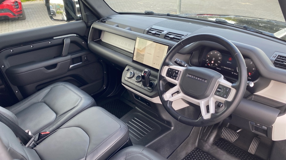 Land Rover Defender 90 Diesel 3.0 D250 Hard Top X-Dynamic HSE Auto [3 Seat] - Image 9