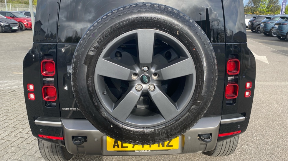 Land Rover Defender 90 Diesel 3.0 D250 Hard Top X-Dynamic HSE Auto [3 Seat] - Image 32