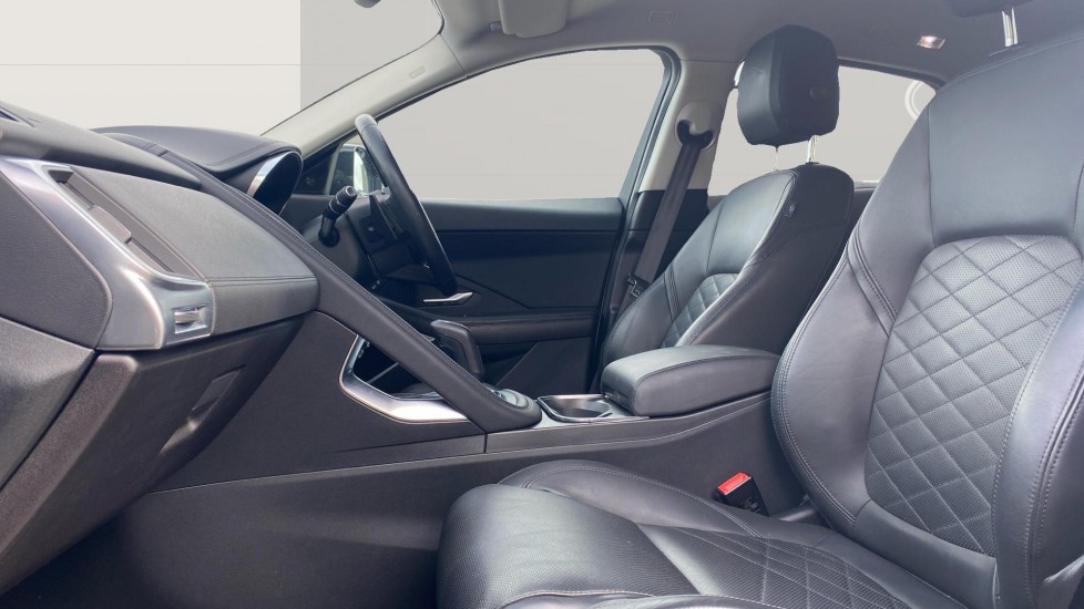 Jaguar E-Pace 2.0d [180] HSE 5dr Auto Diesel Estate - Image 3