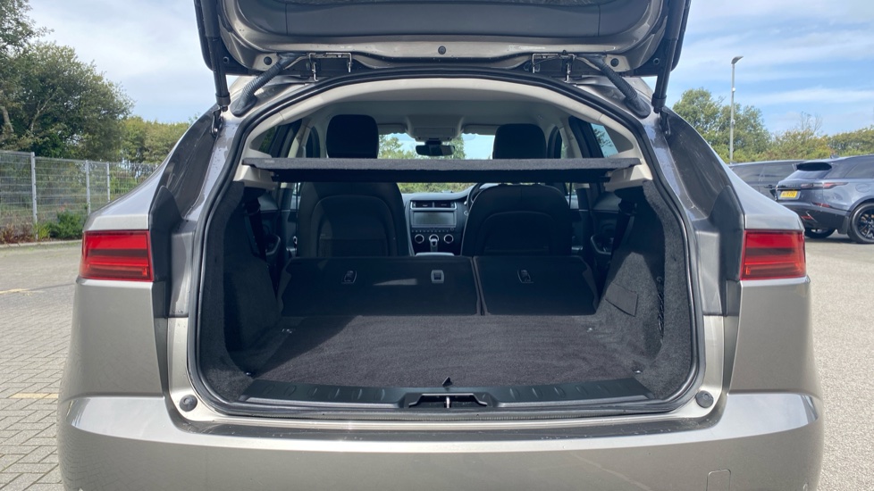 Jaguar E-Pace 2.0d [180] HSE 5dr Auto Diesel Estate - Image 10