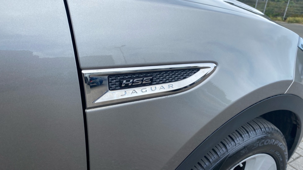 Jaguar E-Pace 2.0d [180] HSE 5dr Auto Diesel Estate - Image 26
