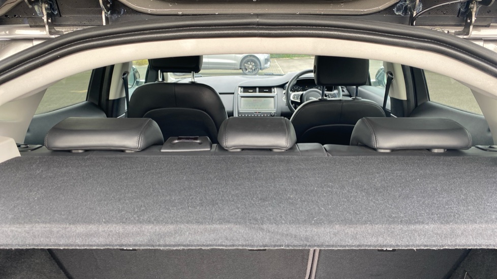 Jaguar E-Pace 2.0d [180] HSE 5dr Auto Diesel Estate - Image 33