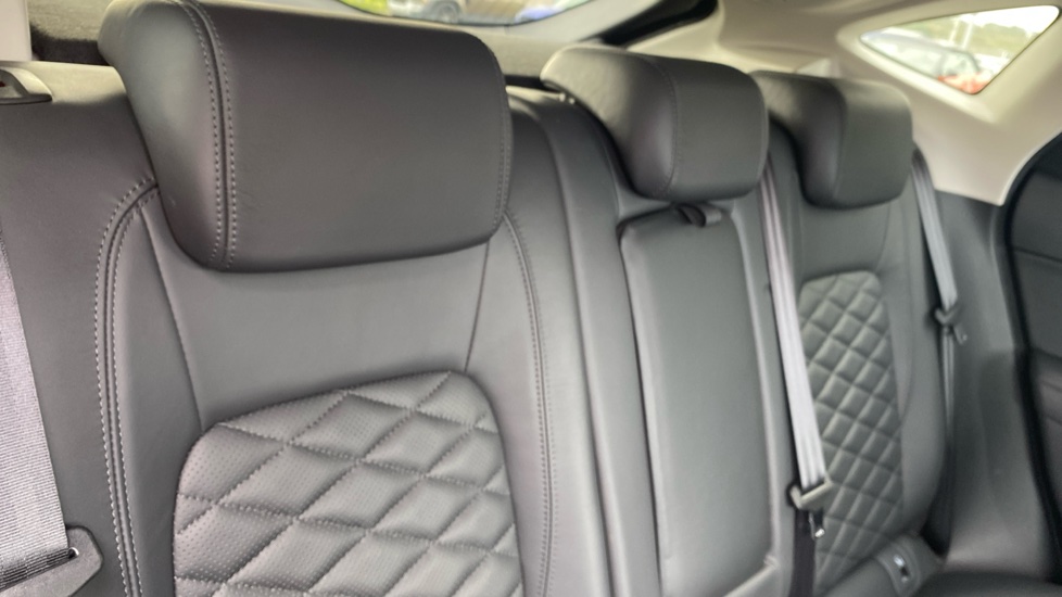 Jaguar E-Pace 2.0d [180] HSE 5dr Auto Diesel Estate - Image 38