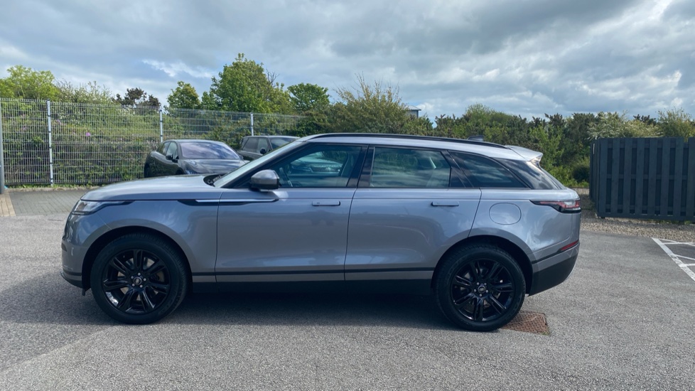 Land Rover Range Rover Velar 2.0 P400e SE 5dr Auto Estate - Image 21