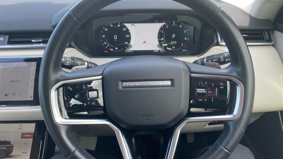 Land Rover Range Rover Velar 2.0 P400e SE 5dr Auto Estate - Image 51