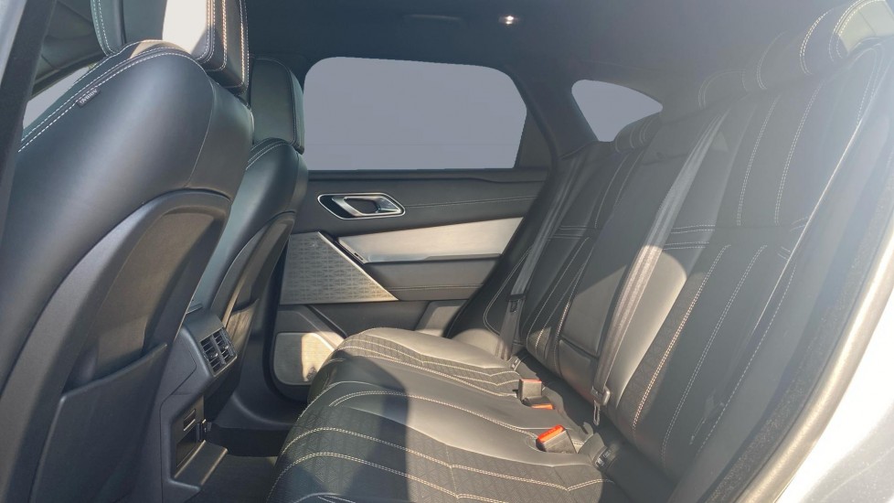 Land Rover Range Rover Velar 3.0 D300 R-Dynamic HSE 5dr Auto Diesel Estate - Image 4