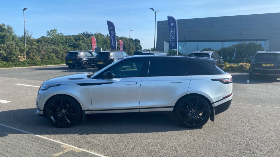 Land Rover Range Rover Velar 3.0 D300 R-Dynamic HSE 5dr Auto Diesel Estate - Image 21