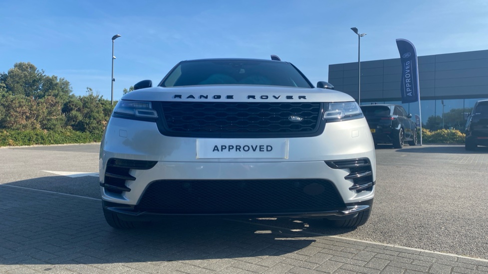 Land Rover Range Rover Velar 3.0 D300 R-Dynamic HSE 5dr Auto Diesel Estate - Image 77