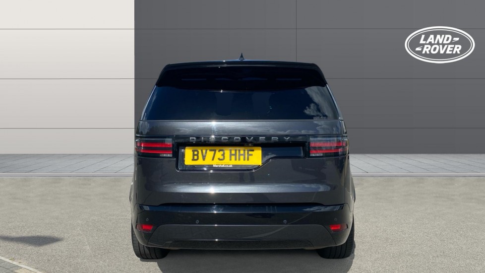 Land Rover Discovery 3.0 D300 Dynamic SE 5dr Auto Diesel Station Wagon - Image 6