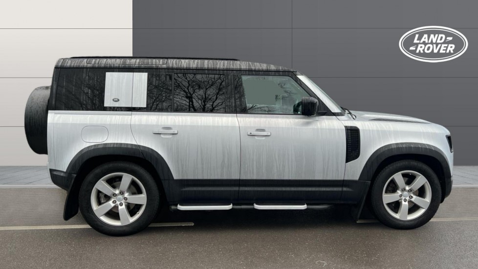 Land Rover Defender 2.0 D240 First Edition 110 5dr Auto Diesel Estate - Image 5