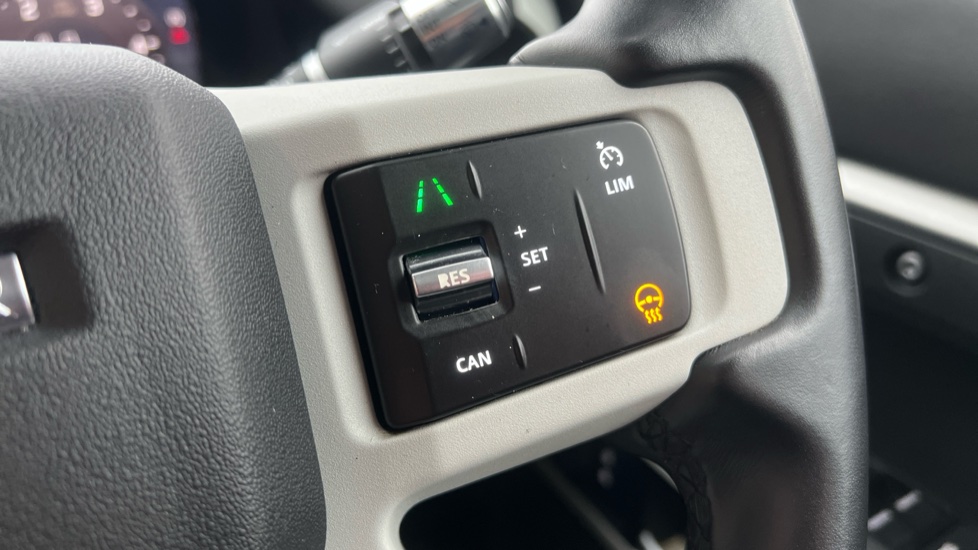 Land Rover Defender 2.0 D240 First Edition 110 5dr Auto Diesel Estate - Image 43