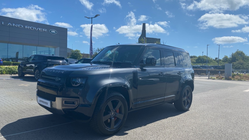 Land Rover Defender 2.0 P400e X 110 5dr Auto Estate - Image 20
