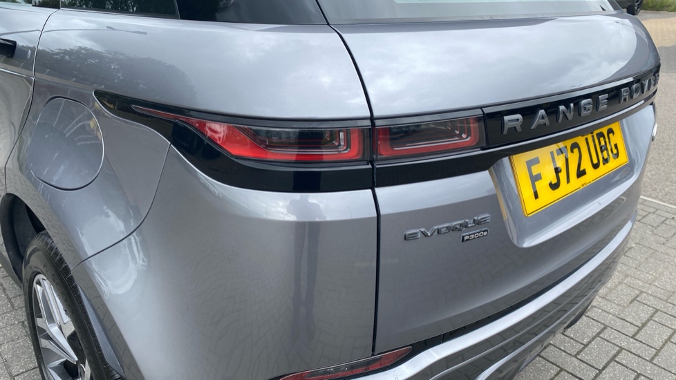 Land Rover Range Rover Evoque 1.5 P300e R-Dynamic HSE 5dr Auto Hatchback - Image 19