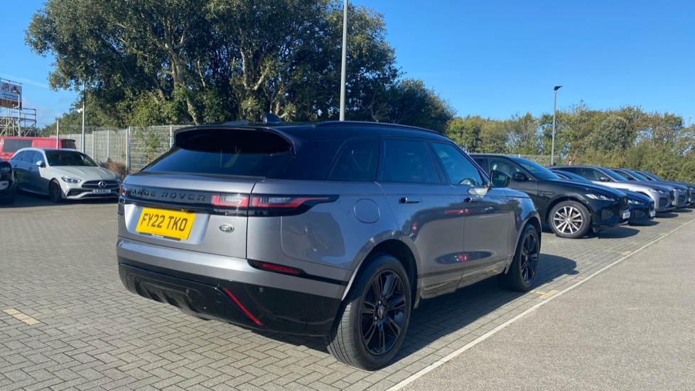 Land Rover Range Rover Velar 2.0 D200 Edition 5dr Auto Diesel Estate - Image 22