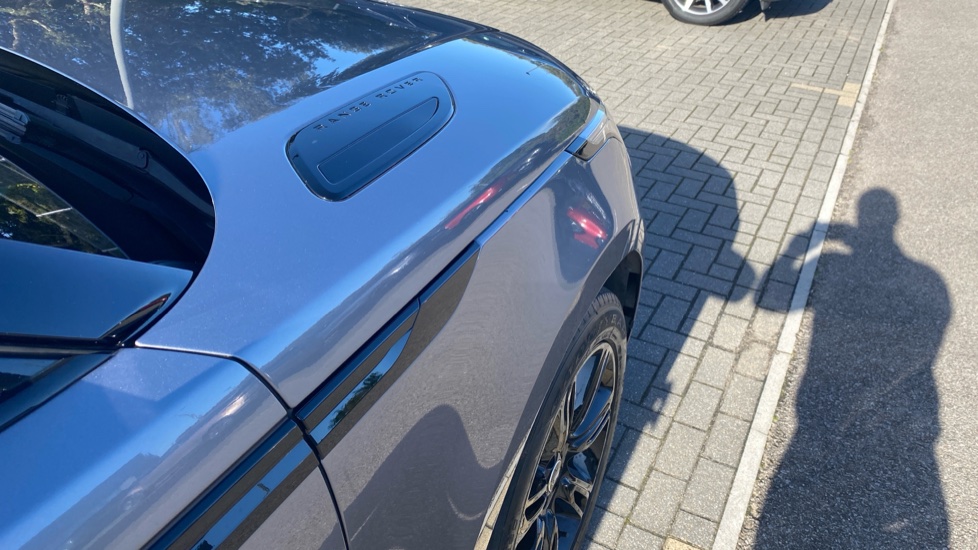 Land Rover Range Rover Velar 2.0 D200 Edition 5dr Auto Diesel Estate - Image 28