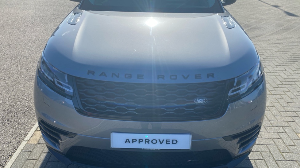 Land Rover Range Rover Velar 2.0 D200 Edition 5dr Auto Diesel Estate - Image 30