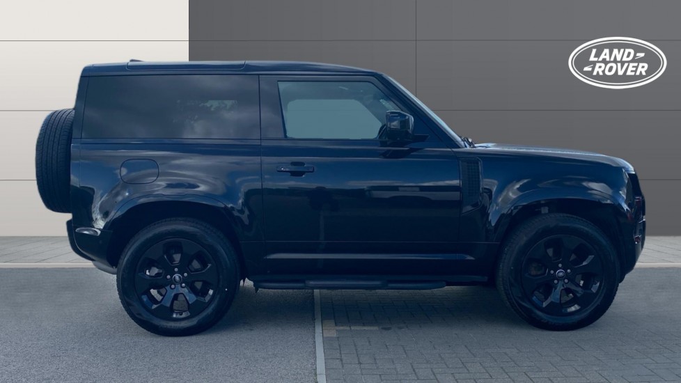 Land Rover Defender 3.0 D250 X-Dynamic HSE 90 3dr Auto Diesel Estate - Image 5