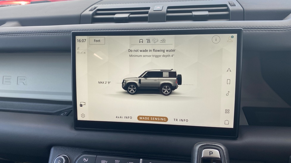 Land Rover Defender 3.0 D250 X-Dynamic HSE 90 3dr Auto Diesel Estate - Image 64