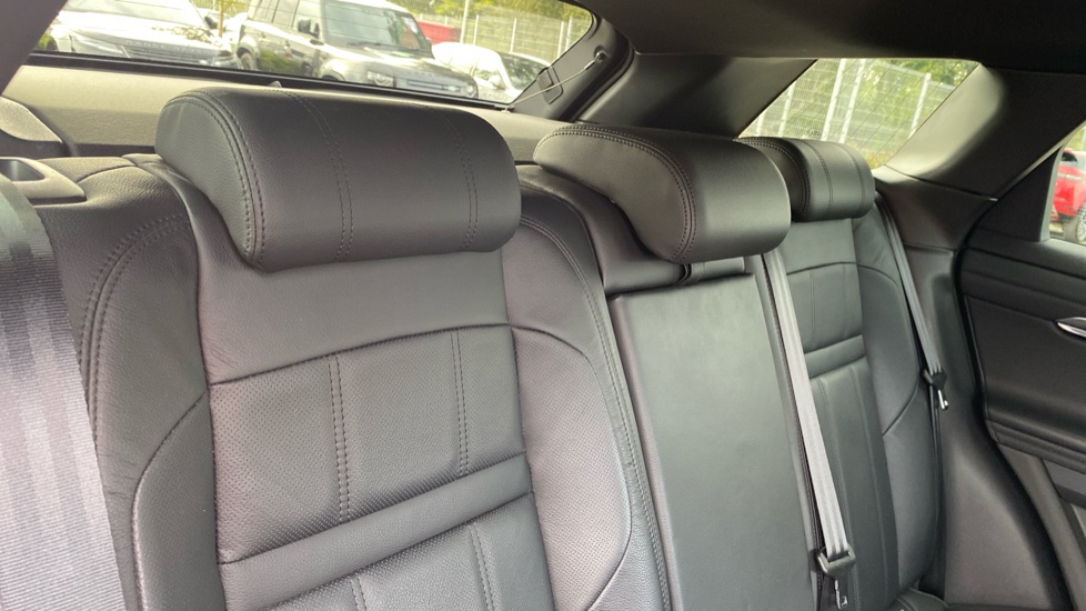 Land Rover Range Rover Evoque 2.0 P200 R-Dynamic SE 5dr Auto Petrol Hatchback - Image 38