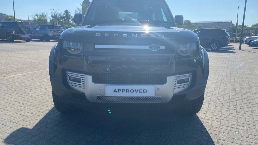 Land Rover Defender 3.0 D250 HSE 90 3dr Auto Diesel Estate - Image 32