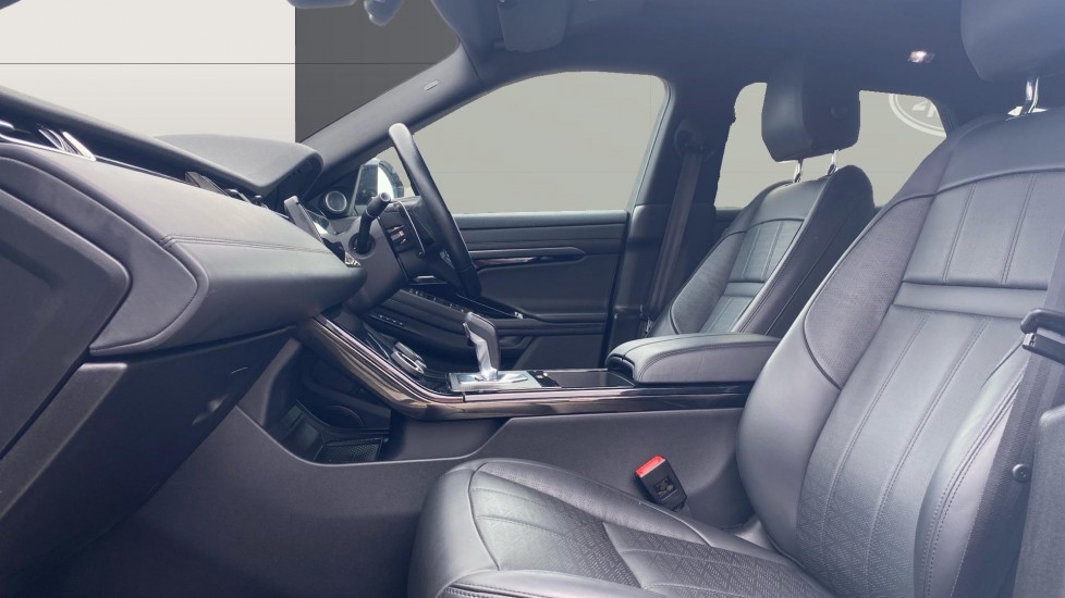 Land Rover Range Rover Evoque 1.5 P300e R-Dynamic HSE 5dr Auto Hatchback - Image 3