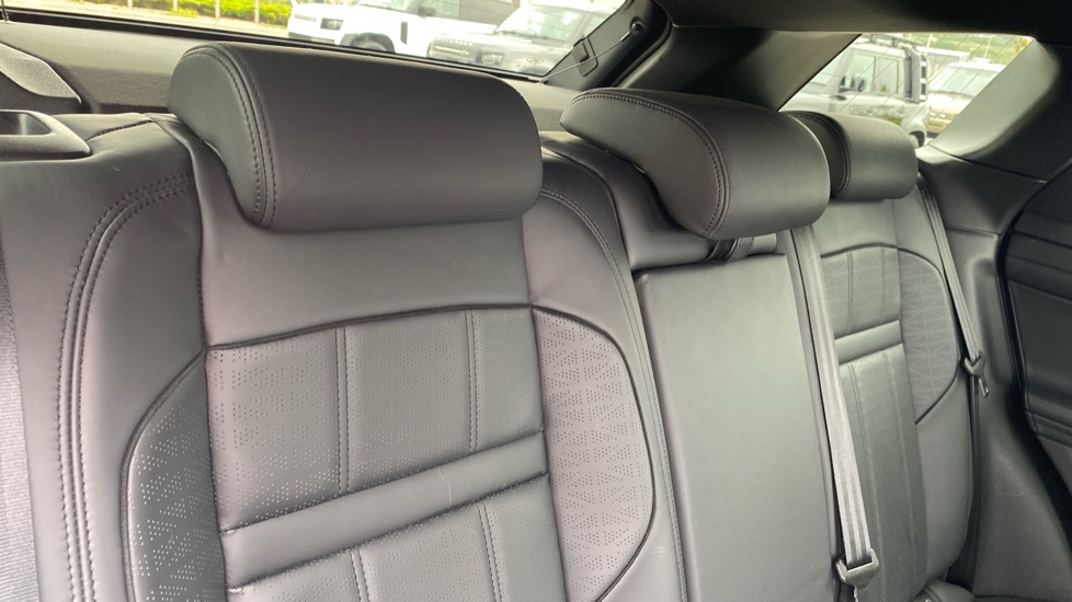 Land Rover Range Rover Evoque 1.5 P300e R-Dynamic HSE 5dr Auto Hatchback - Image 41