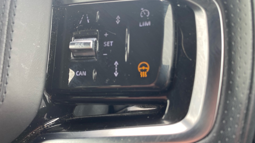 Land Rover Range Rover Evoque 1.5 P300e R-Dynamic HSE 5dr Auto Hatchback - Image 58