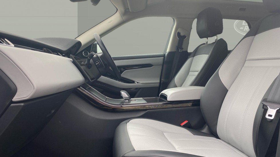 Land Rover Range Rover Evoque 2.0 D200 Dynamic HSE 5dr Auto Diesel Hatchback - Image 3