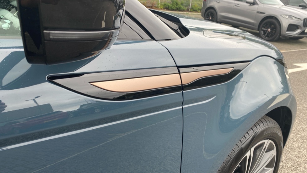 Land Rover Range Rover Evoque 2.0 D200 Dynamic HSE 5dr Auto Diesel Hatchback - Image 27