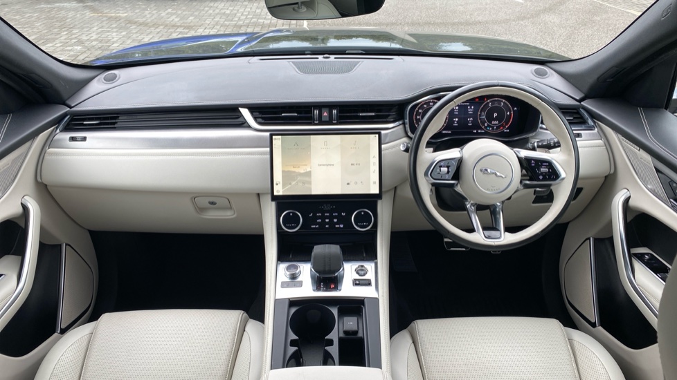Jaguar F-Pace 2.0 D200 R-Dynamic SE Black 5dr Auto AWD Diesel Estate - Image 9